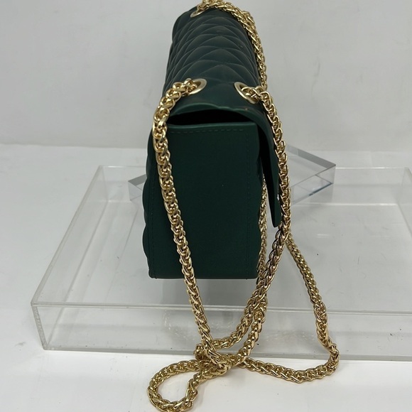 Emerald Green Rubber Embossed Quilted Chain Shoulder Crossbody Flap Bag - Picture 4 of 11